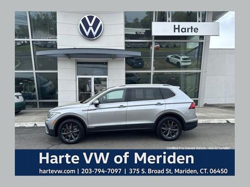 Pyrite Silver Metallic 2023 Volkswagen Tiguan 2.0T SE