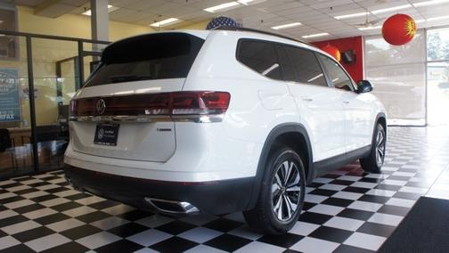 2025 Volkswagen Atlas 2.0T SE