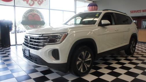 2025 Volkswagen Atlas 2.0T SE