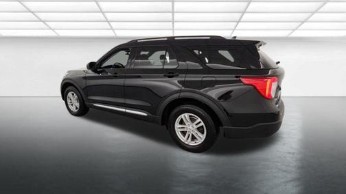 Black Metallic 2022 Ford Explorer XLT