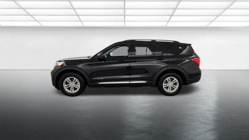 Black Metallic 2022 Ford Explorer XLT