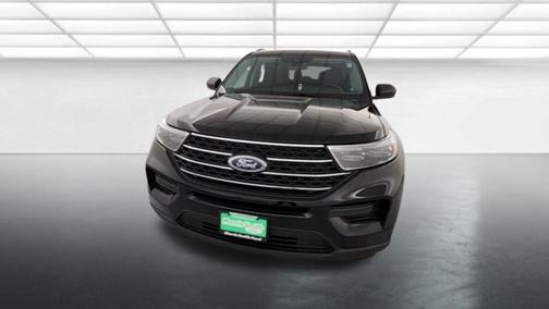 Black Metallic 2022 Ford Explorer XLT