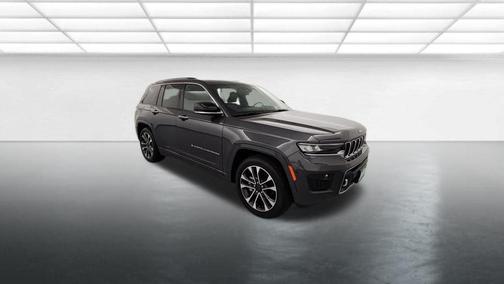 2022 Jeep Grand Cherokee Overland