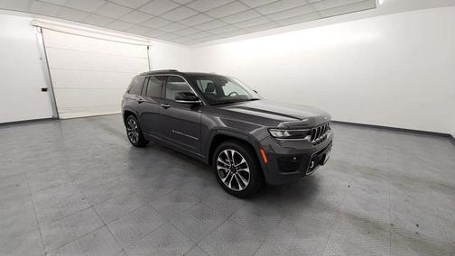 2022 Jeep Grand Cherokee Overland