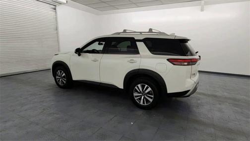 2022 Nissan Pathfinder SL 4WD