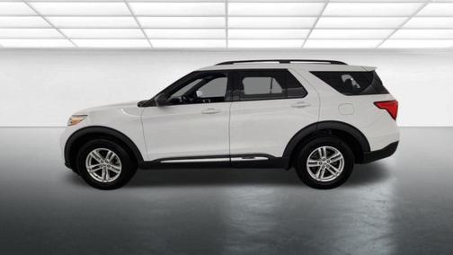 Oxford White 2020 Ford Explorer XLT