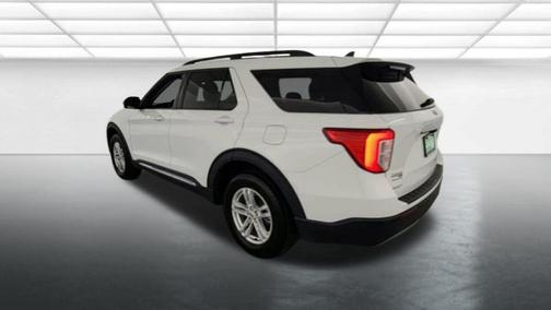 Oxford White 2023 Ford Explorer XLT