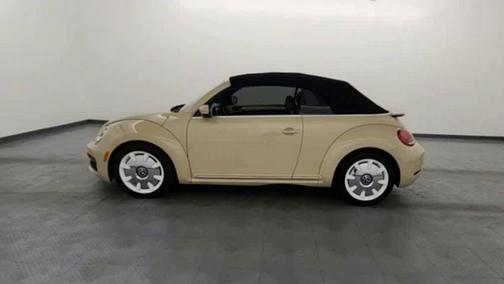 2019 Volkswagen Beetle 2.0T SE