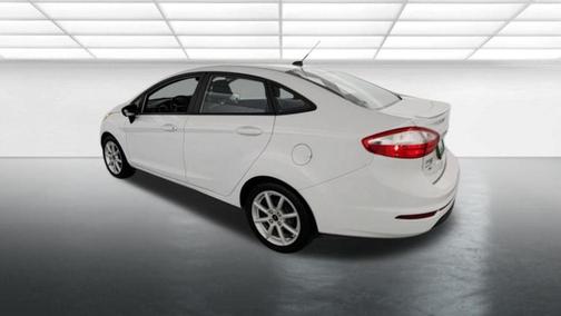 Oxford White 2019 Ford Fiesta SE