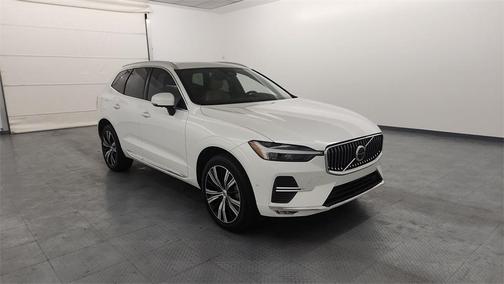 2022 Volvo XC60 B6 Inscription