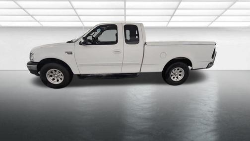 Oxford White Clearcoat 2000 Ford F-150 XL