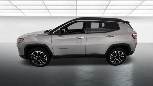 Billet Silver Metallic Clearcoat 2023 Jeep Compass Limited