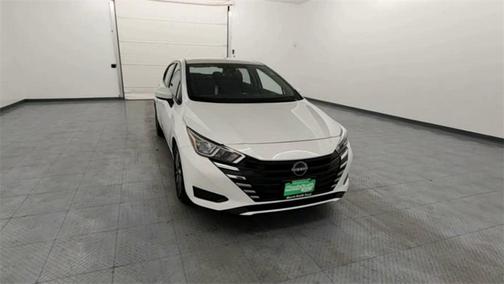2023 Nissan Versa 1.6 SV