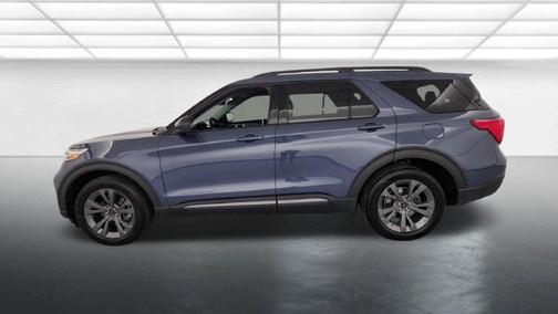 Blue Metallic 2021 Ford Explorer XLT