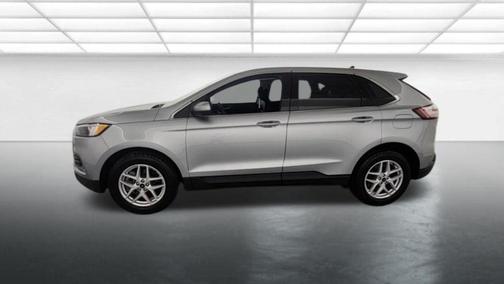 Iconic Silver Metallic 2023 Ford Edge SEL