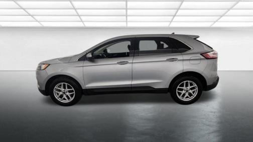 Iconic Silver Metallic 2023 Ford Edge SEL