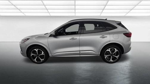 Iconic Silver Metallic 2023 Ford Escape ST-Line Select
