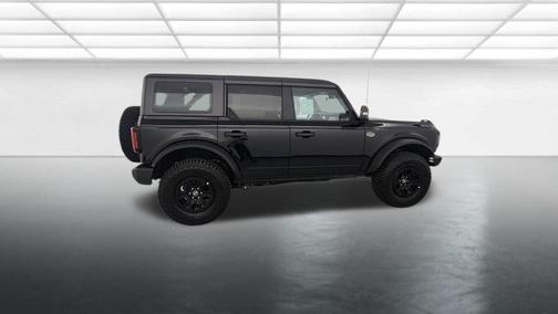 Shadow Black 2024 Ford Bronco Wildtrak