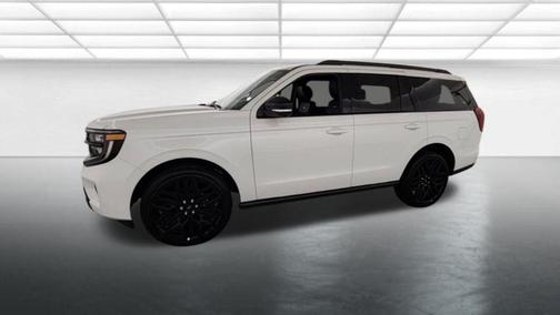 Star White Metallic Tri-Coat 2026 Ford Expedition Platinum