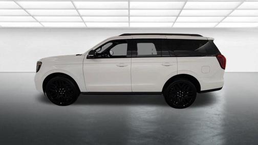 Star White Metallic Tri-Coat 2026 Ford Expedition Platinum