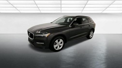 2022 Volvo XC60 B5 Momentum