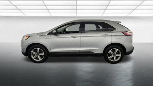 Iconic Silver Metallic 2020 Ford Edge SEL