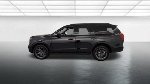 Agate Black Metallic 2026 Ford Expedition Platinum
