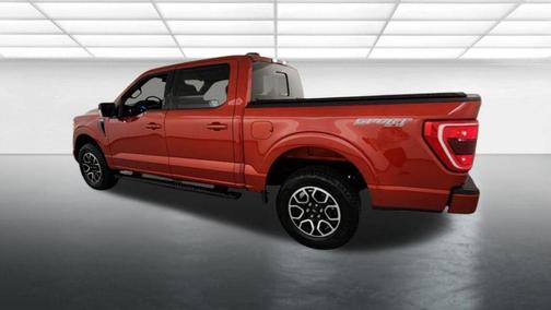 Hot Pepper Red Metallic Tinted Clearcoat 2023 Ford F-150 XLT