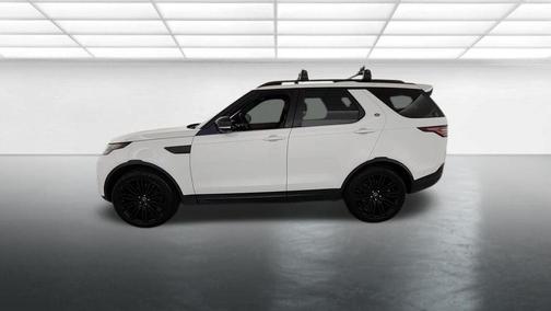 Fuji White 2017 Land Rover Discovery HSE LUXURY