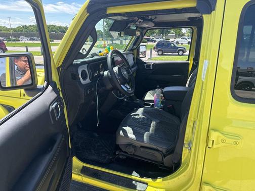 High Velocity Clearcoat 2024 Jeep Wrangler 4-Door Sahara