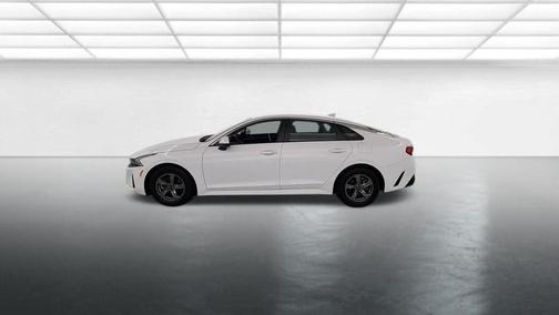 Glacial White Pearl 2023 Kia K5 LXS