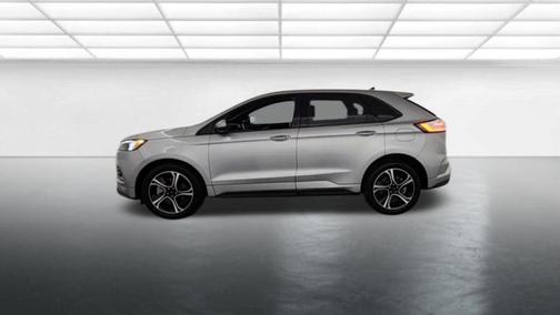Iconic Silver Metallic 2023 Ford Edge ST