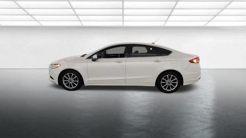 White Platinum Metallic Tri-Coat 2017 Ford Fusion SE