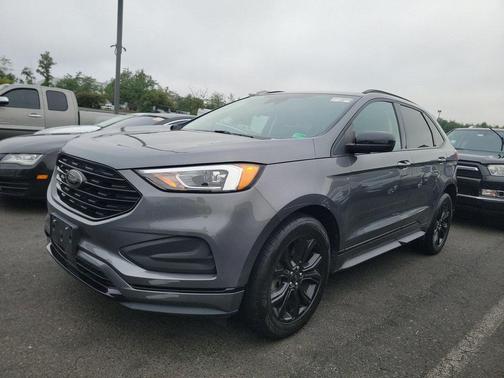 2022 Ford Edge SE