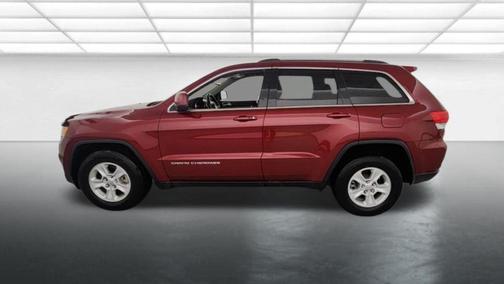 Deep Cherry Red Crystal Pearlcoat 2014 Jeep Grand Cherokee Laredo