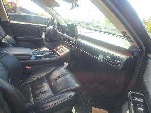 Infinite Black Metallic Clearcoat 2022 Lincoln Aviator Reserve AWD