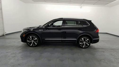 2022 Volkswagen Tiguan 2.0T SEL R-Line 4MOTION