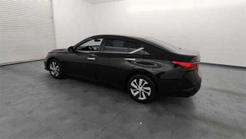 2022 Nissan Altima S FWD