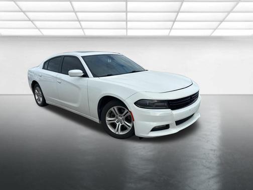 White Knuckle Clearcoat 2019 Dodge Charger SXT