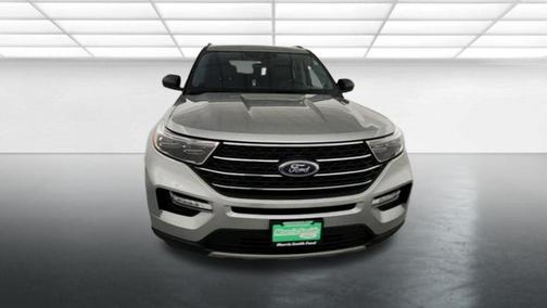 Iconic Silver Metallic 2023 Ford Explorer XLT