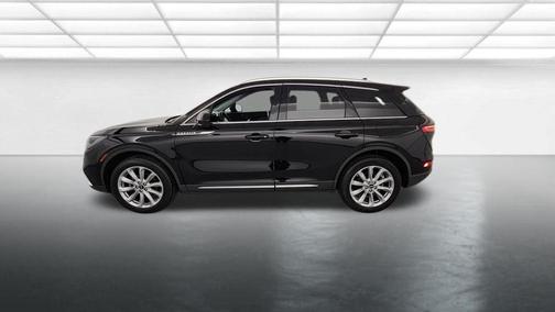 Infinite Black Metallic Clearcoat 2022 Lincoln Corsair Standard