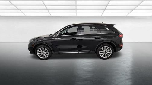 Infinite Black Metallic Clearcoat 2022 Lincoln Corsair Standard