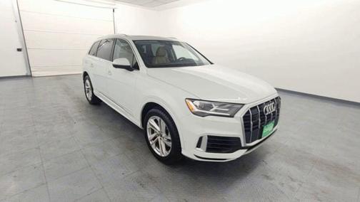 2023 Audi Q7 45 Premium Plus