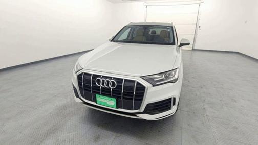 2023 Audi Q7 45 Premium Plus