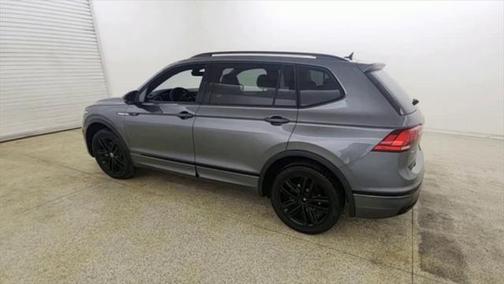2022 Volkswagen Tiguan 2.0T SE R-Line Black 4MOTION