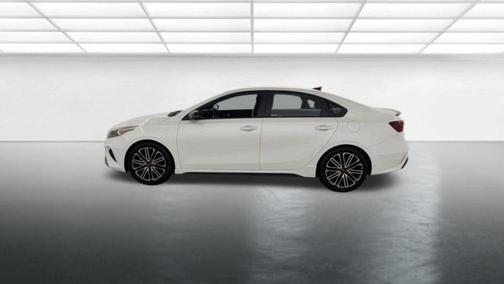Snow White Pearl 2023 Kia Forte GT