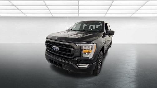 Agate Black Metallic 2023 Ford F-150 XLT