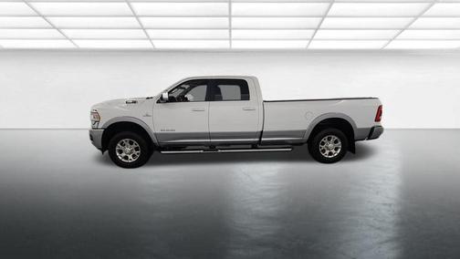2022 RAM 3500 Laramie Crew Cab 4x4 8' Box