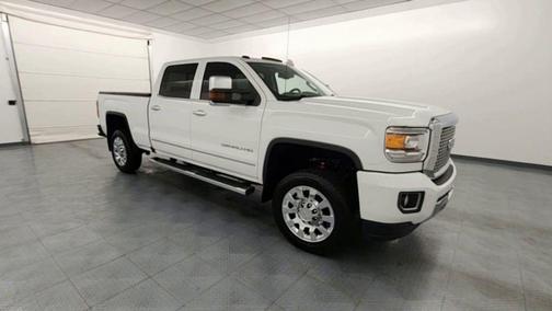 2017 GMC Sierra 2500 Denali