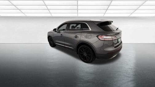 Asher Gray Metallic Clearcoat 2023 Lincoln Nautilus Reserve